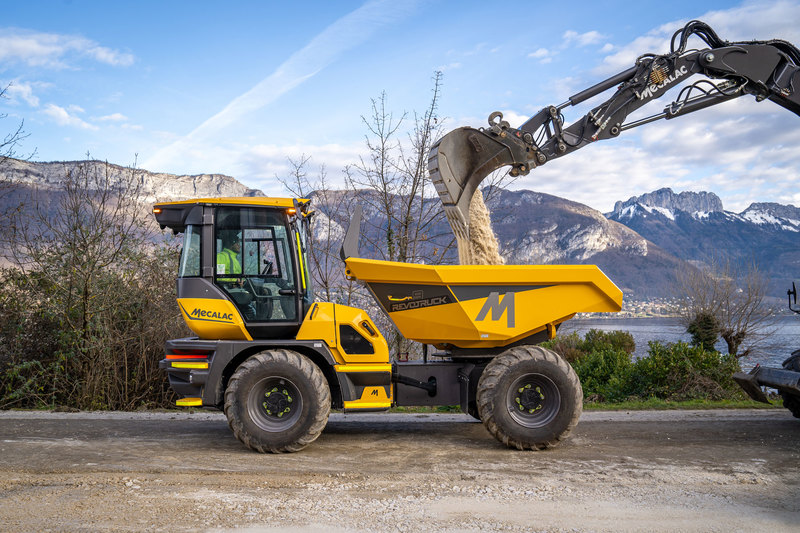 MECALAC-Revotruck9-Job_site-2-Copyright_Mecalac-72dpi-web-10985