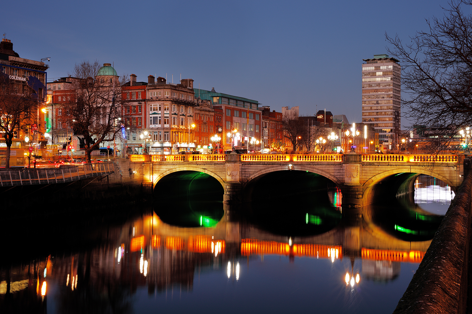 Digger dealers Ireland - O'Connell Bridge over the river Liffey in Dublin City Centre