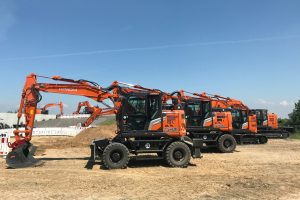 sany excavator - Wheeled-Excavator-And-Track-Excavator
